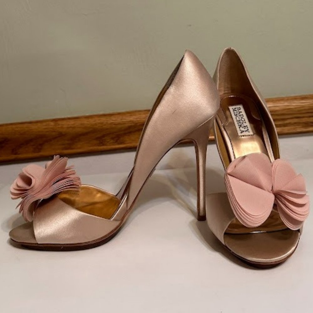 Badgley Mischka Thora D'Orsay Pump, Blush Pink, size 8.5